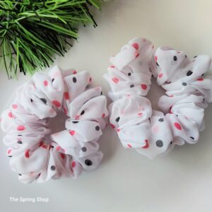 XXL Printed Dot Scrunchies- model-3